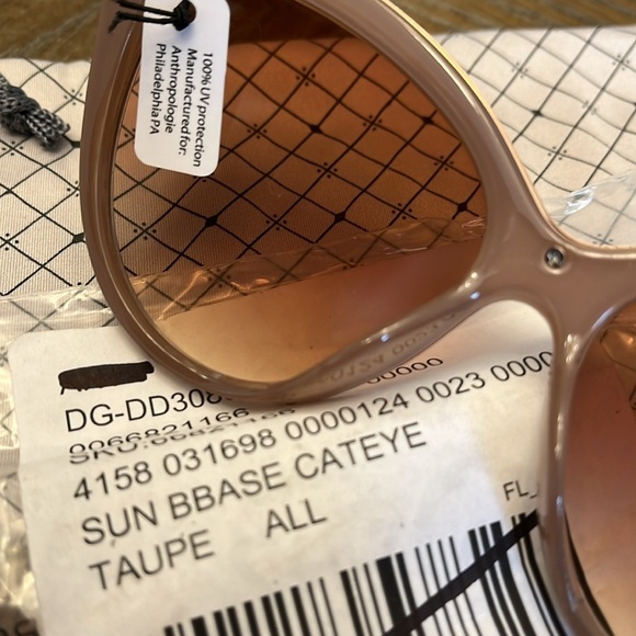Anthropologie ett twa Cat-Eye Sunglasses - Beige main image 5